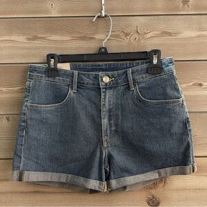 H&M  Women’s  Shorts  Cuffed Denim Blue NWT Size 8